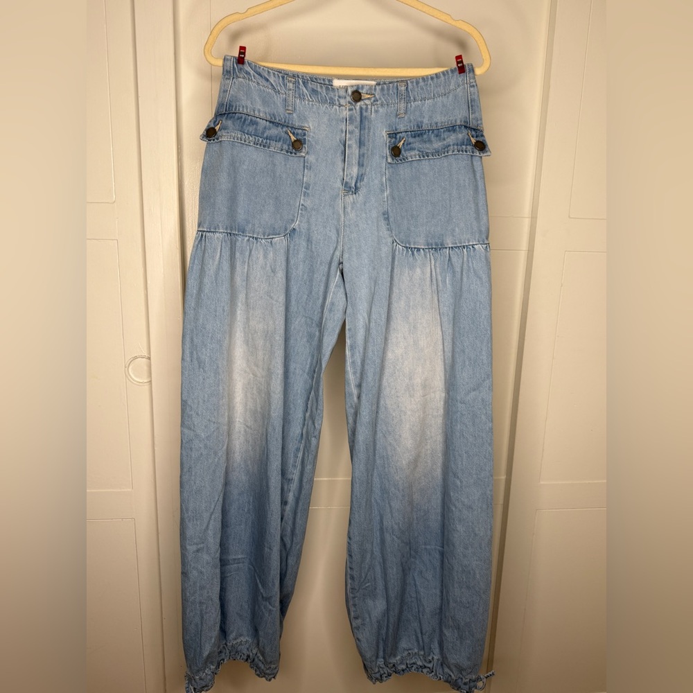 Vevert balloon jeans size M